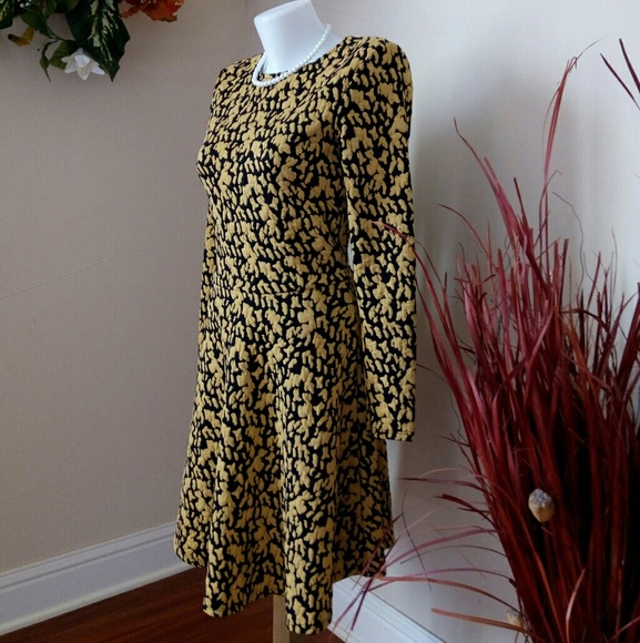 H&M DRESS - Picture 2 of 8